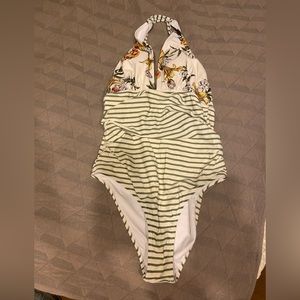 Cupshe one piece swimsuit